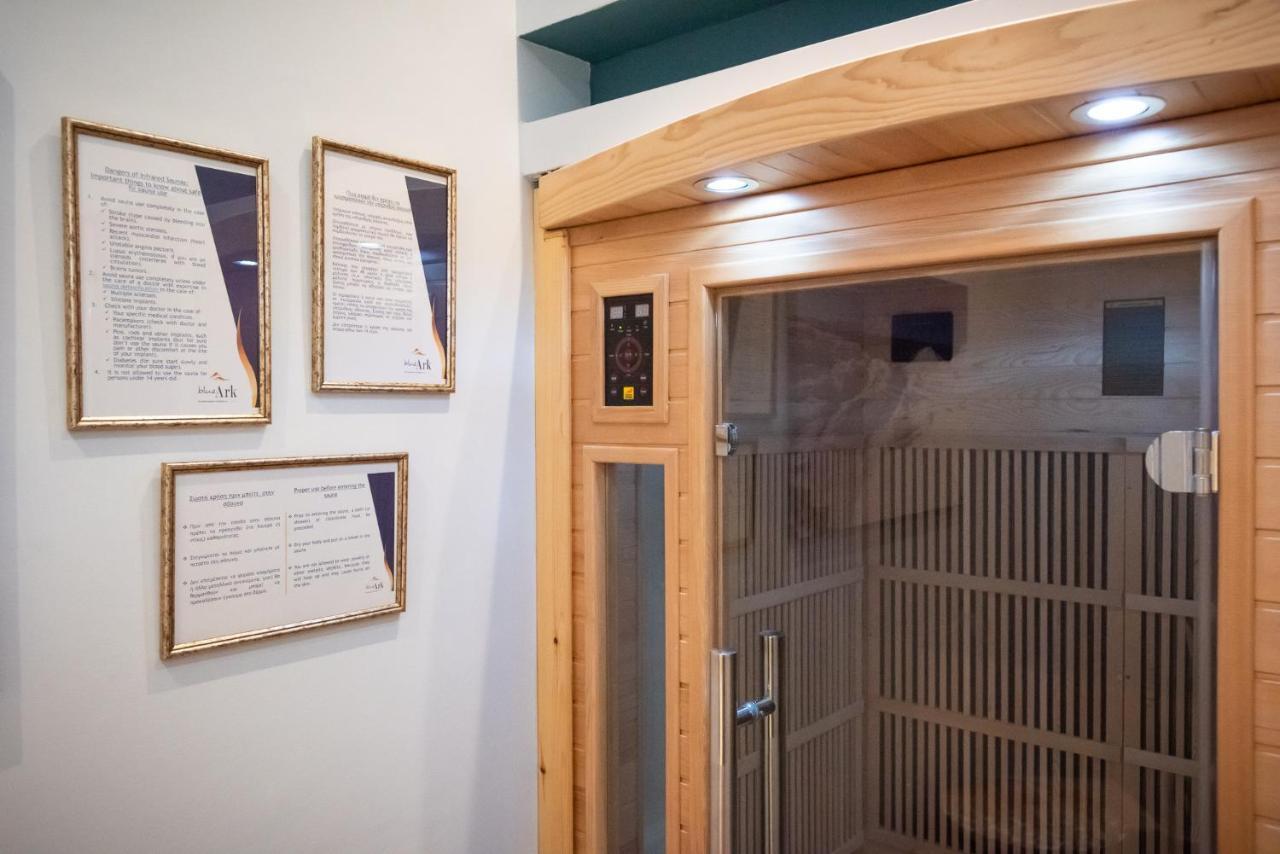 Blue Ark Lavish Sauna Suite Atenas Exterior foto