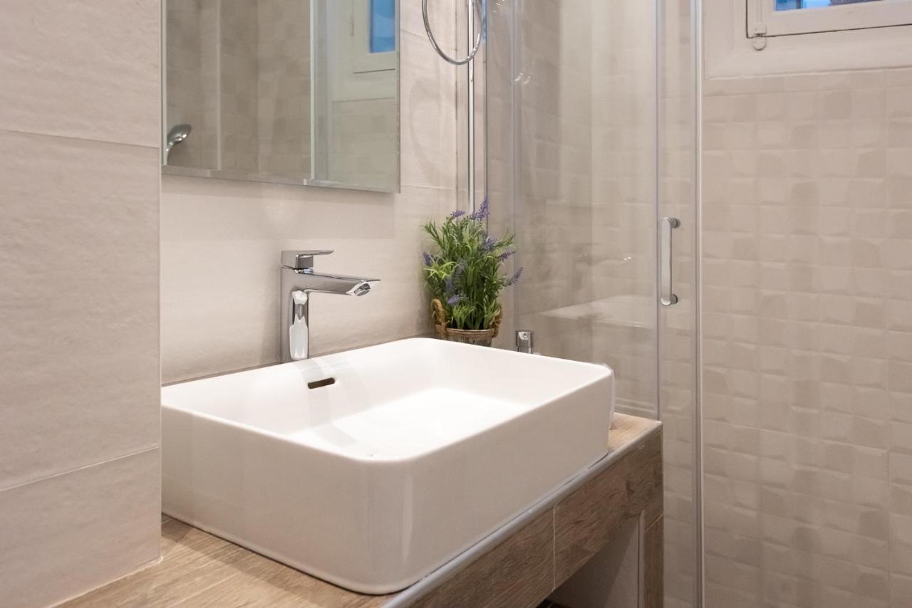 Blue Ark Lavish Sauna Suite Atenas Exterior foto