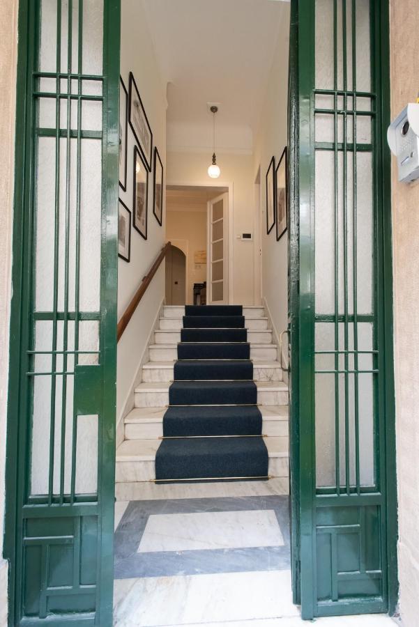 Blue Ark Lavish Sauna Suite Atenas Exterior foto